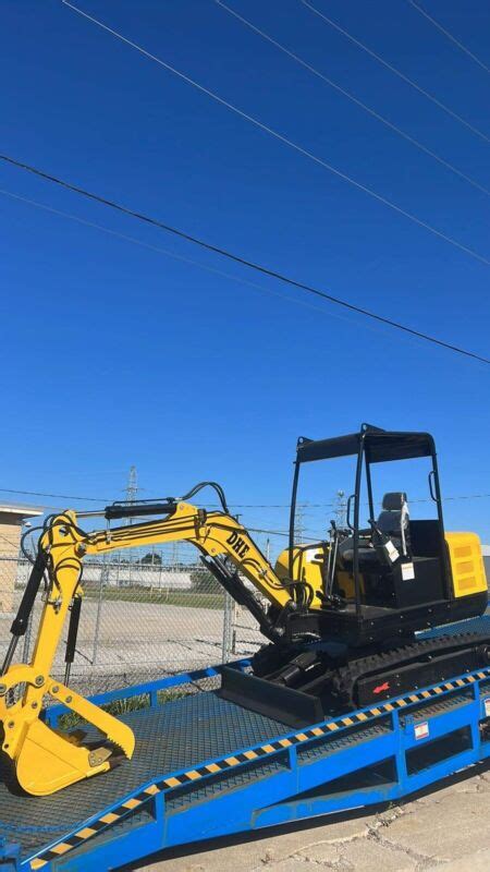 NEW! DHE3.5D excavator 7,000lb w/6 attachments 4cyl Diesel